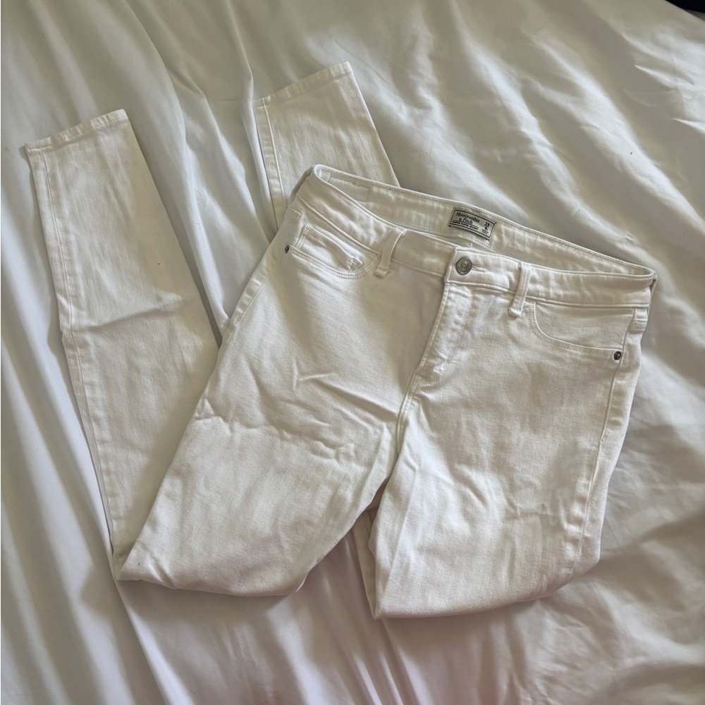 Abercrombie & Fitch Women's White Skinny Jeans